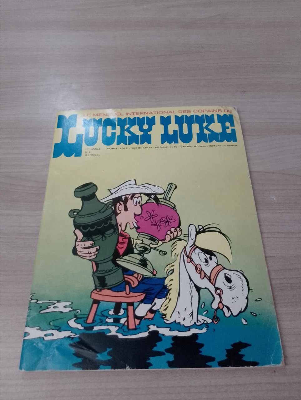 Le mensuel international des copains de Lucky Luke, n°6, 1974, avec le poster